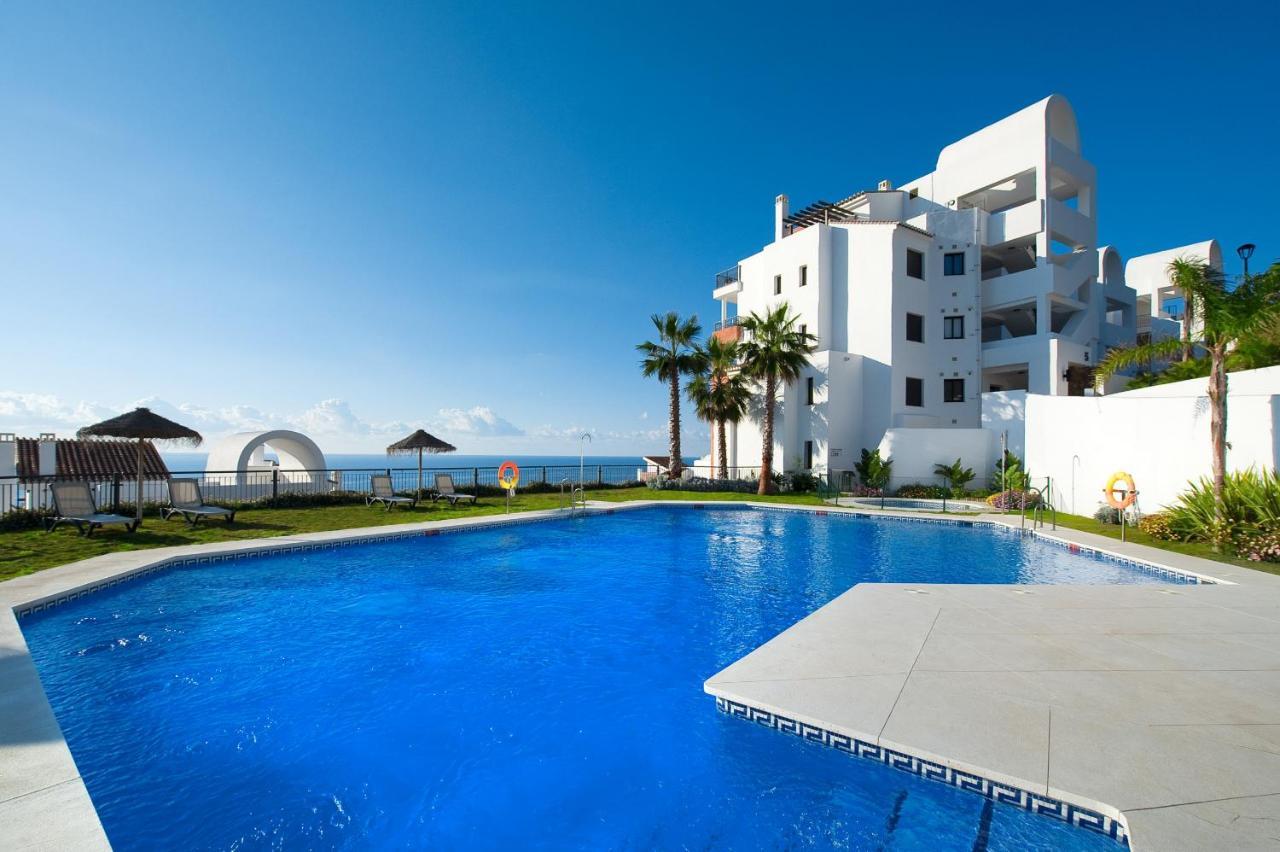 Amplio Apartamento De 2 Dormitorios Vista Mar Lateral Torrox Exteriér fotografie